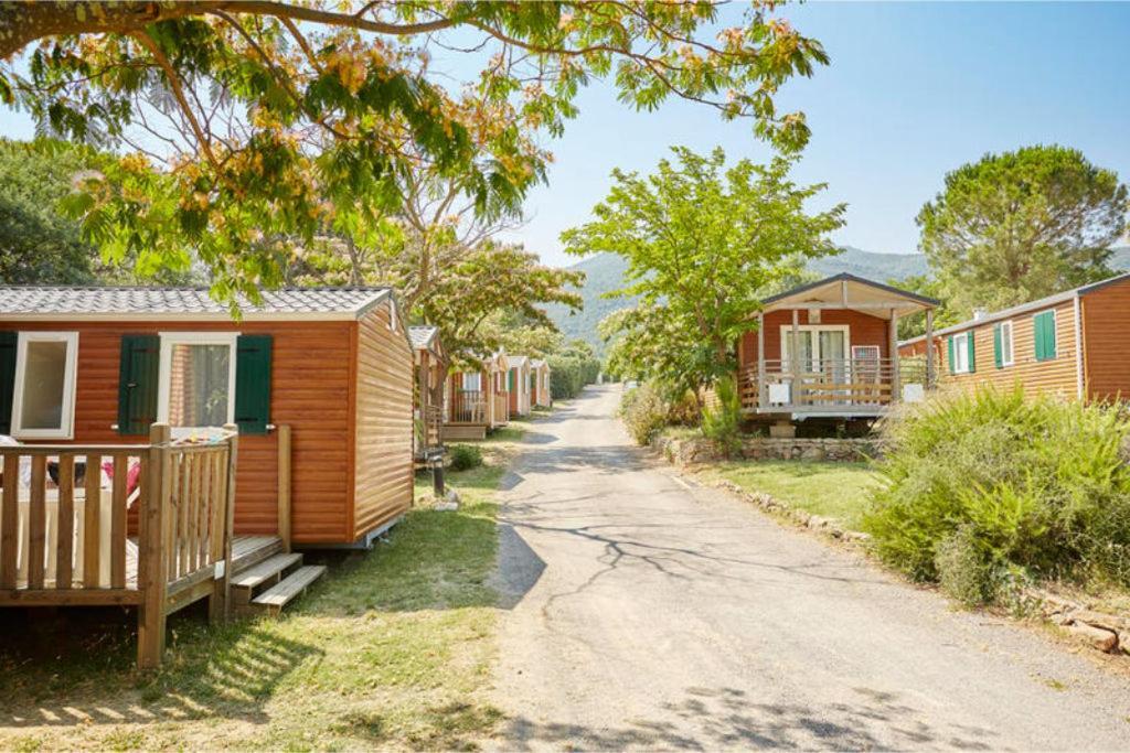 Camping Laroque Des Alberes Chambre photo